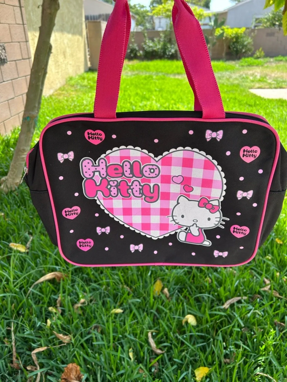 Hello Kitty Black and Pink Heart hand Bag